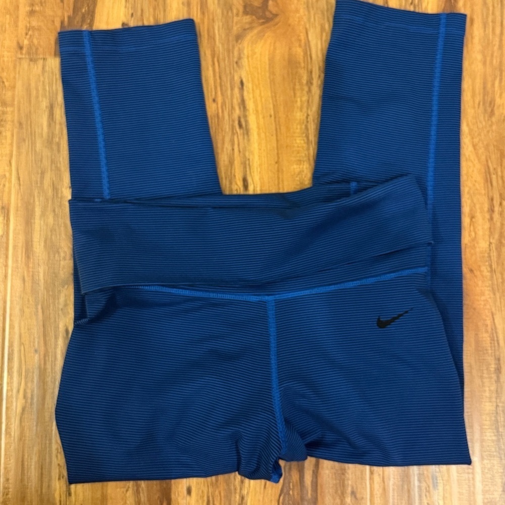 Nike Dri-Fit Leggings Capri - Picture 4 of 5